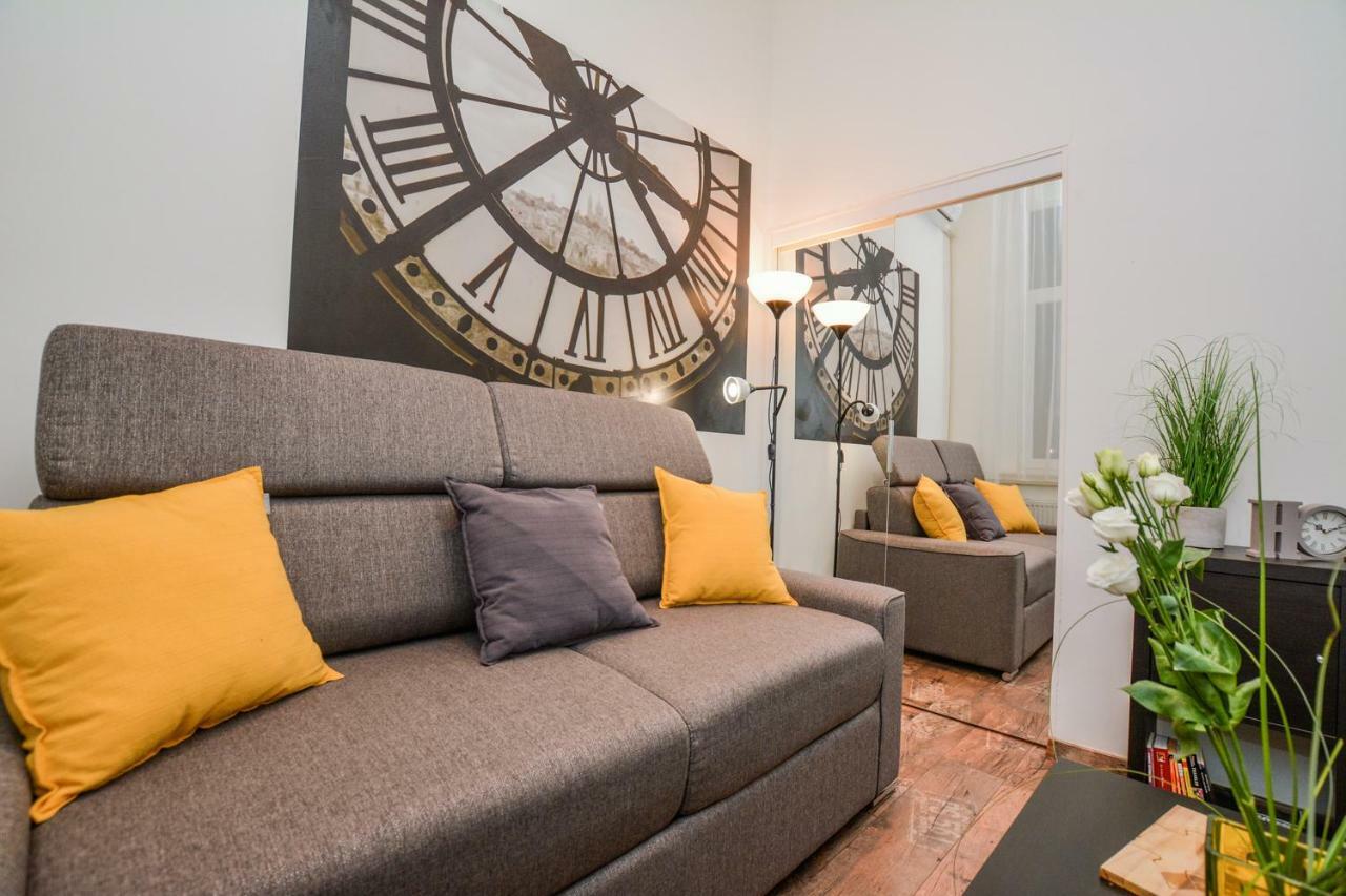 Timeless Apartment With Free Private Parking Budapest Eksteriør bilde